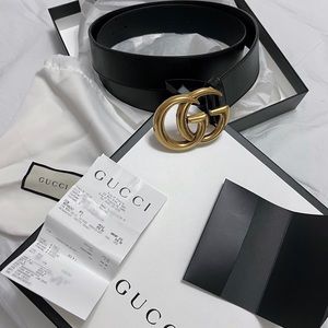 New Gucci belt. Bought this pregnant, I gave birth and it’s too big on me.